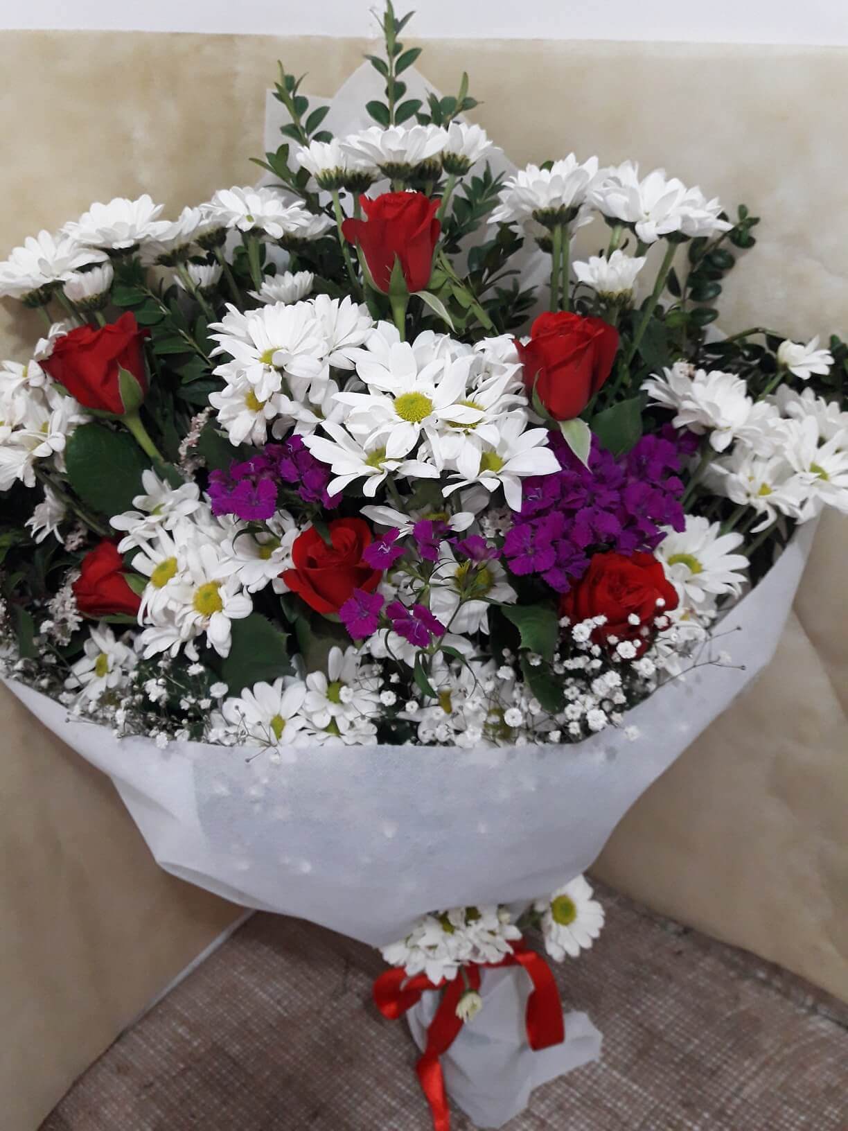 Esenyurt, Ardl ieki, Esenyurt/stanbul ieki ,ieki iletiim,7-gullu-papatya-buket
